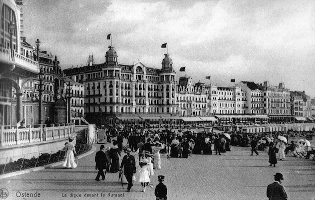 A view of the promenade, Ostend, 1920s
