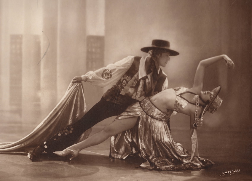 A photo of Fidi Grube and Kathleen Zammit from the 1920s